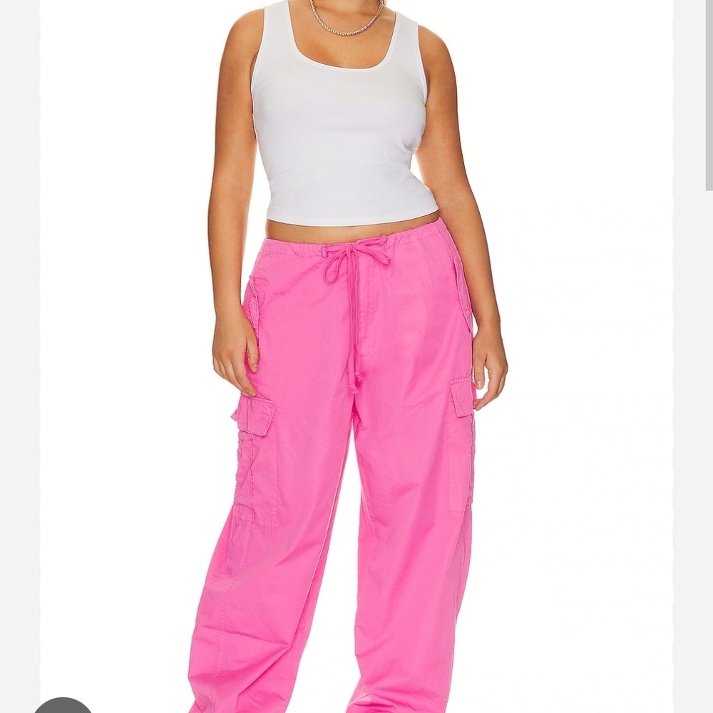 NWT Good American Bright Pink Cargo Parachute Joggers